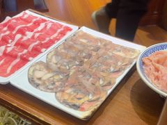 -沸炉重庆老火锅(军事博物馆店)