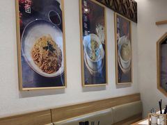 大堂-馋三尺蟹粉小笼(人民广场店)