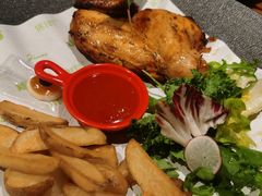 -JINNS锦时 steak&pizza(浸信会礼拜堂旧址店)