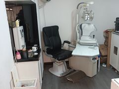 -目艮眼镜SHOWROOM(品牌集合店)