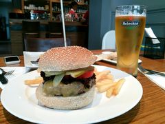 -Geneva日内瓦餐厅(西郊宝成花苑店)