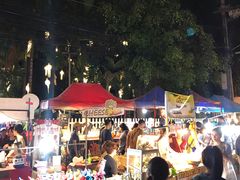 -周日夜市