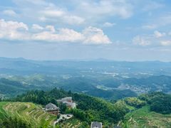 -紫鹊界梯田景区