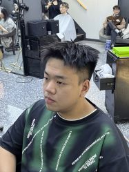 点击看大图 -藤野造型专业烫染接发