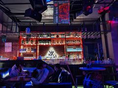 -UP嘻哈酒吧(粉巢店)