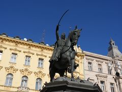 -耶拉契奇总督广场