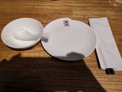 餐具摆设-新梅华·茶点餐厅(欧尚店)