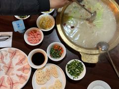 -颜氏双江清水鱼一养身火锅(磁器口店)