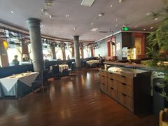 -八府香鸭·啫啫煲(华山路店)