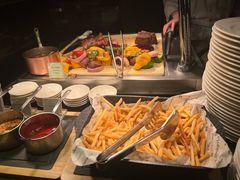 -两咖啡自助餐厅(静安香格里拉酒店)