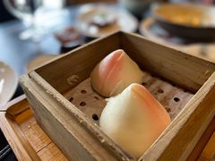 寿桃奶黄包-杭州西子湖四季酒店·金沙厅