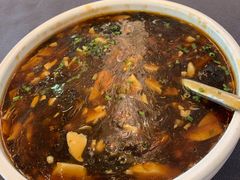 -山明水秀大饭店