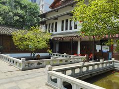 -麒麟小院·老九江菜(安平路店)