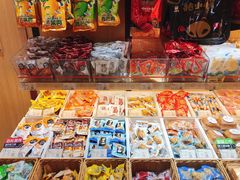 零售区-来伊份(星湖街店)