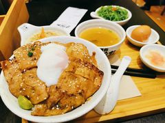 日出千层猪五花-熊吞·大碗丼烧肉饭(清江浦区万达店)