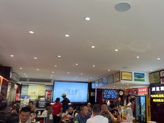 -川流不息·地道川菜·小龙虾(松东路店)