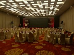 -上海龙之梦万丽酒店