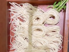 -红鼎豆捞·非遗鲍皇汤火锅(宝丰路店)