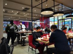 大堂-肯德基(龙之梦购物中心店)