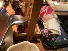 -湊湊火锅·茶憩(杭州湖滨银泰in77店)