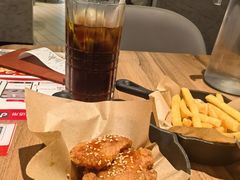 -必胜客(万达广场店)