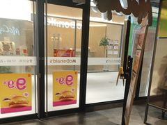 -麦当劳(百联西郊购物中心店)