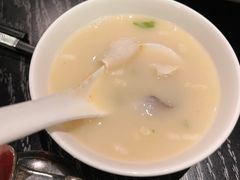 招牌胡椒汆鲜鱼汤-吉品小鲜Jhouse(陆家嘴中心店)