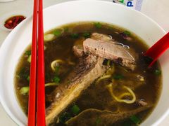 牛腩面-丽丰茶冰室