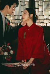 -雪中彩影婚纱摄影·微光艺术中心