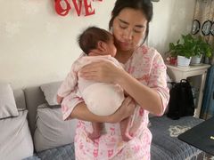 -爱的果实月嫂育婴师(世纪东方店)