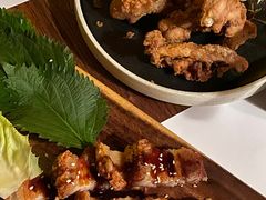 泡菜脆皮黑毛猪-现代居酒屋ATELIER IZAKAYA