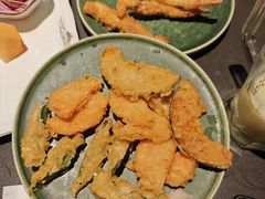 -铭牛烧肉·和牛海鲜自助(高新月牙湖店)