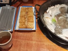 -周小明火锅(黑金冠社区店)