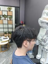 -藤野造型烫染·漂发