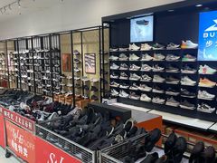 -云柏鞋业(十里堡店)