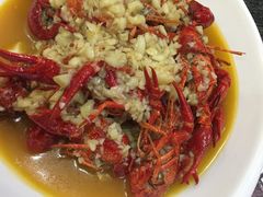 -扒虾小妹儿麻辣海鲜(宏图街店)