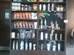 -星巴克(西安曲江银泰店)