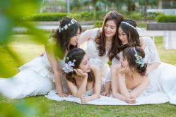 -现代经典婚纱摄影