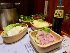 -独食火锅·半米屋台(直营总店)