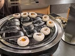 -围炉肉舍•炭烤活鳗•丹东海鲜烤肉(步行街店)