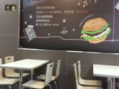-华莱士·全鸡汉堡(湛江新华店)