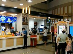 自助取餐区-麦当劳(北亭广场分店)
