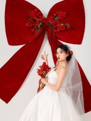 -喜爱高定婚纱摄影