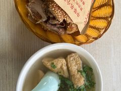 -洪峰浩老北京烧饼夹肉(角门路店)