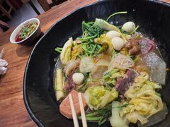 -万记麻辣烫国展总店