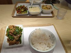 -老乡鸡(上海白玉兰广场店)