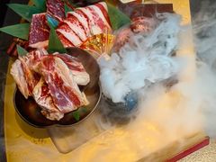 -铭牛烧肉·和牛海鲜自助(高新月牙湖店)