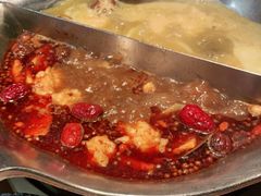 -湊湊火锅·茶憩(杭州湖滨银泰in77店)