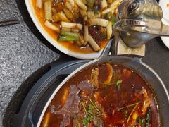 -万重锦·人文川菜馆(骡马市店)