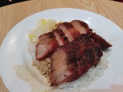 -滋味满屋美食坊(上海街店)